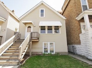 3311 N Sacramento Ave, Chicago, IL 60618