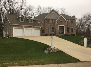 8433 Prairie Hill Rd, Madison, WI 53719