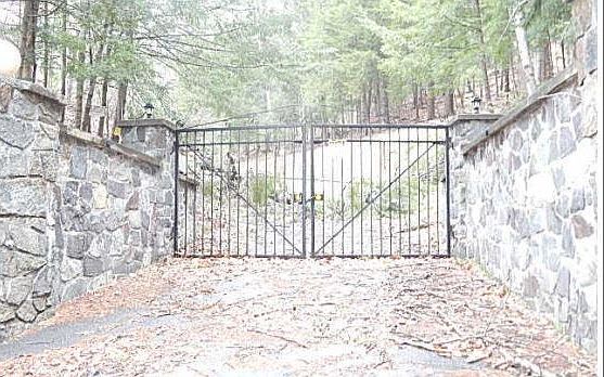 2nd image of 644 Golf Course Rd