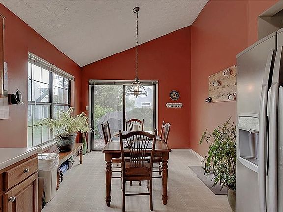 4th image of 7839 Oceanline Dr