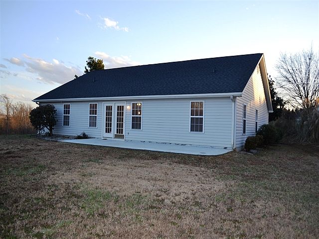 2nd image of 302 Goldsturm Ln #00