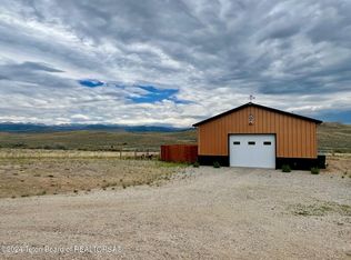 2 E Shoshone Trl, Boulder, WY 82923