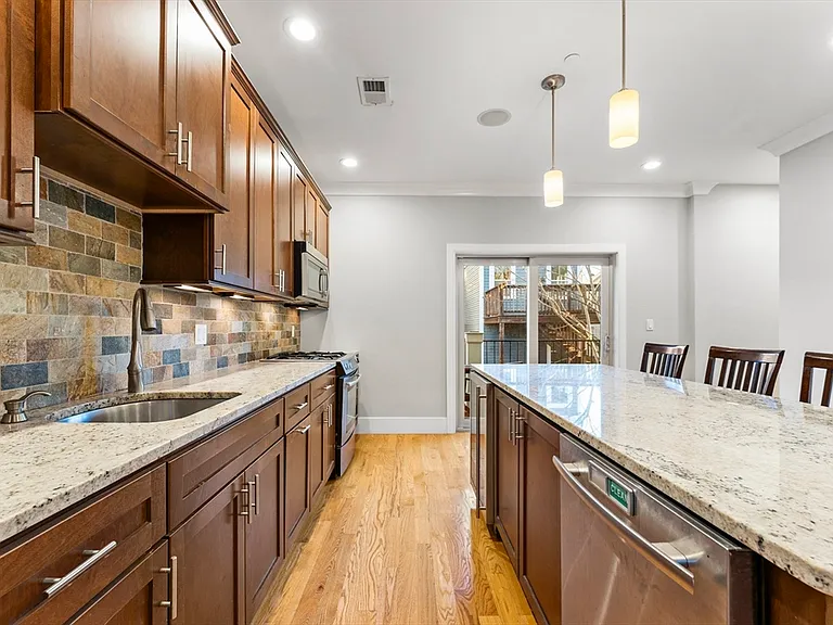 146 Athens St #3 — Photo 12
