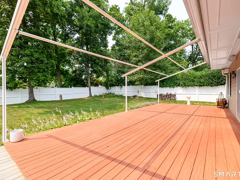 39 Kenilworth Dr W — Photo 23