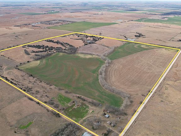 3rd image of 797 Camp Rd