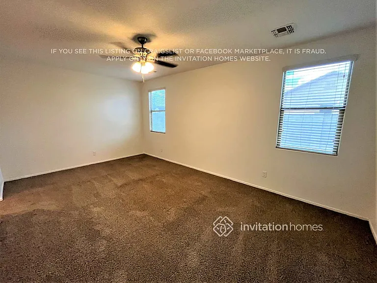17950 W Tina Ln — Photo 10