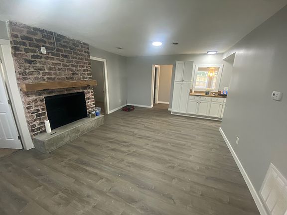 2nd image of 3062 Cottonwood Ct NE