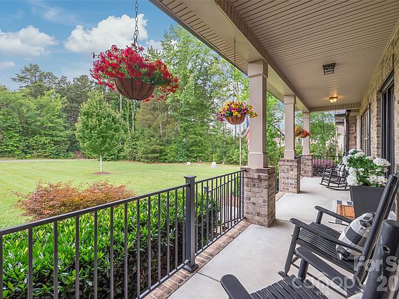 4th image of 1808 Huntley Ridge Dr