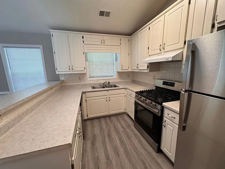 451 Clear Blue Way — Photo 5