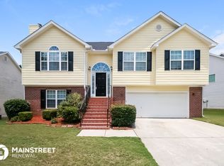 370 Summit View Dr, McDonough, GA 30253