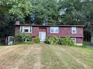 10 Laurel Dr, Granby, CT 06035