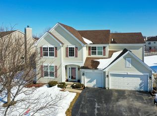 611 Biltmore Dr, Bartlett, IL 60103