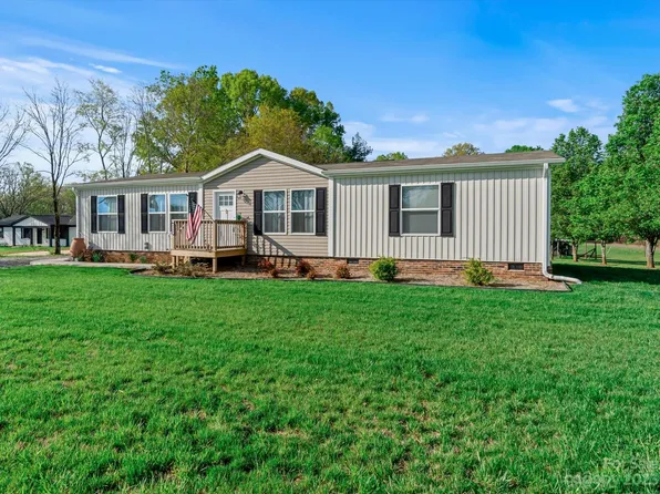 6383 Sherrills Ford Rd, Catawba, NC 28609