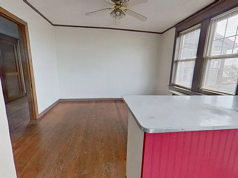 1303 Mount Rose Ave — Photo 3