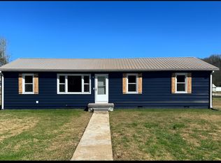 1318 Meadowbrook Dr, Pulaski, TN 38478