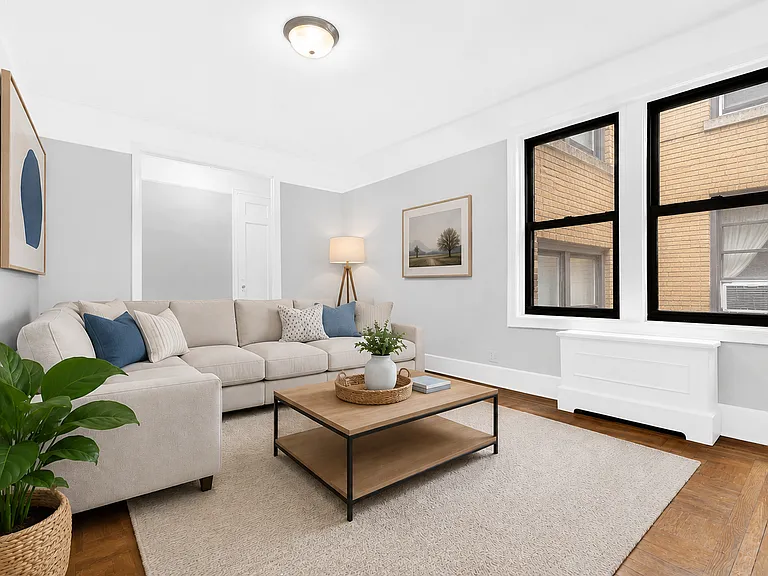 15 Abingdon Sq #47 — Photo 1