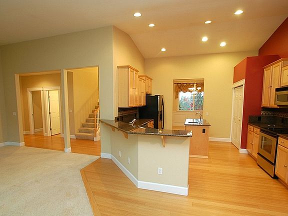 3rd image of 7620 Countrywood Dr SE