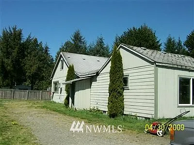 6610 6612 188th Avenue SW photo 1