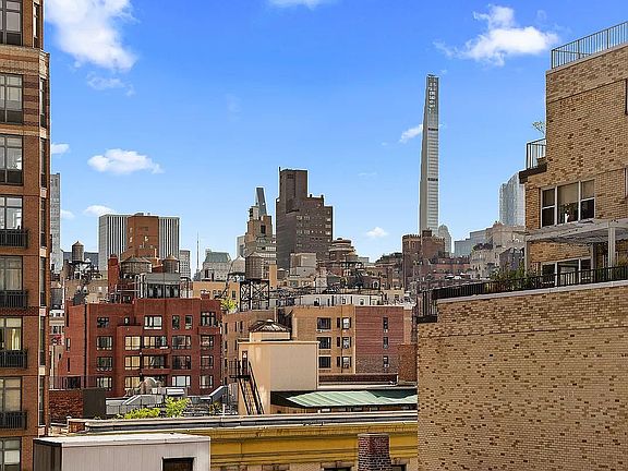 4th image of 176 E 77th St APT 10A