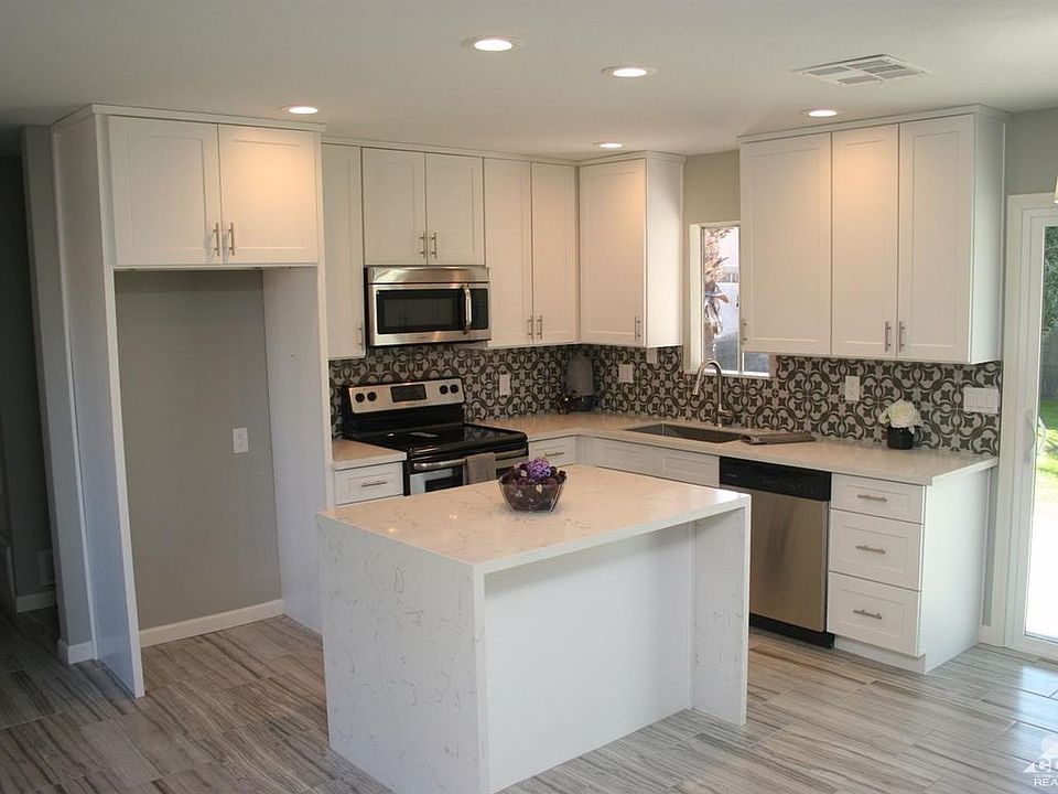1st image of 51343 Avenida Vallejo