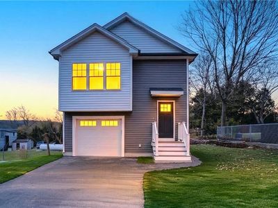 250 Fountain Ave, Johnston, RI, 02919