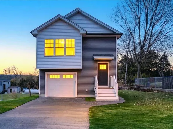 250 Fountain Ave, Johnston, RI 02919