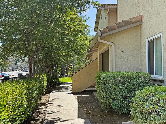 3rd image of 207 Woodland Pkwy #107