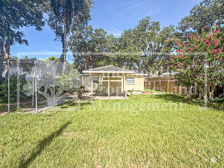 520 McKay Ct — Photo 17