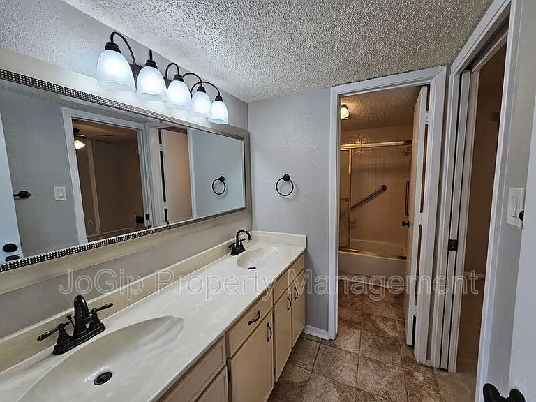 601 Harvest Hill St — Photo 19