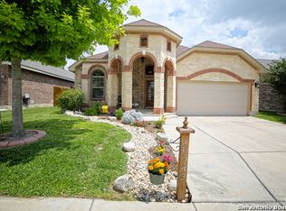 10542 Corvey Ln, Helotes, TX 78023