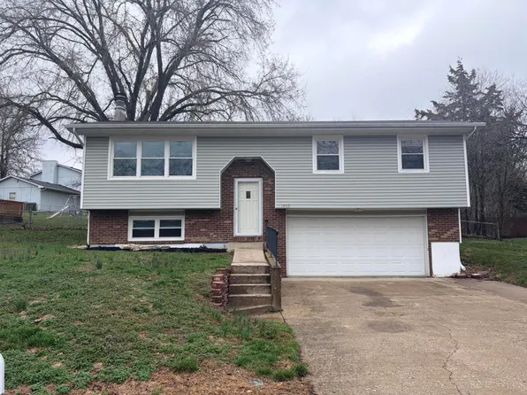 1605 Skylane Dr, Columbia, MO 65202