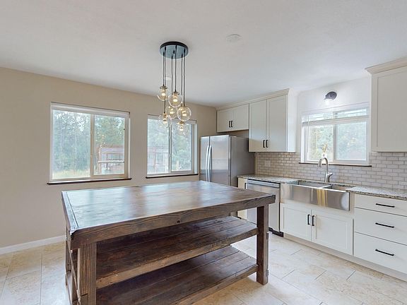 5th image of 11 Open Meadow Dr