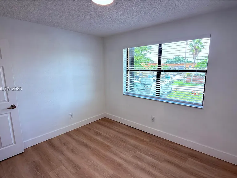 2735 W 66th St #2123 — Photo 11