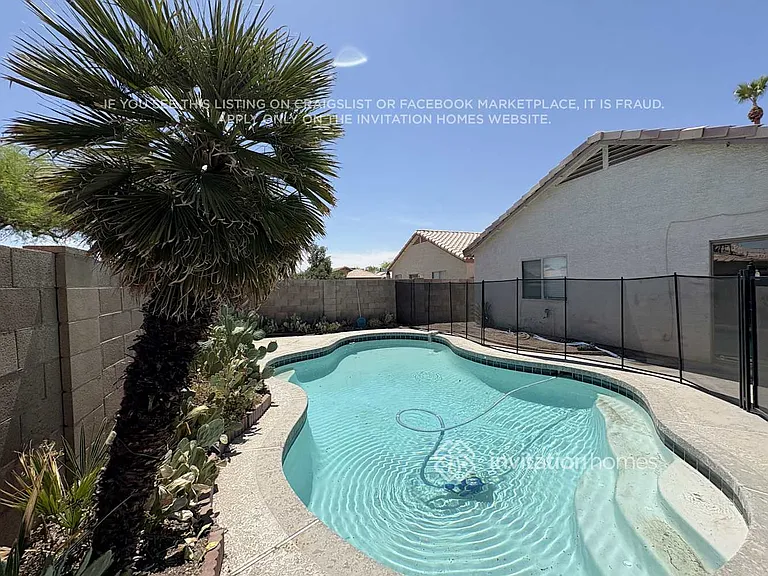 4709 N 84th Dr — Photo 15