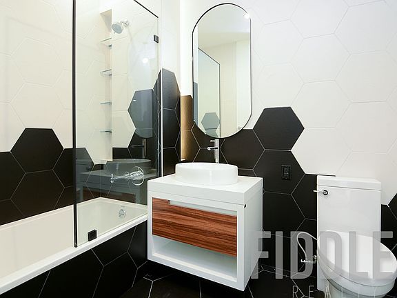 5th image of 10 Montieth St APT 414