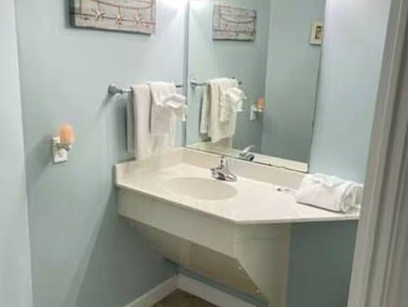 4th image of 9900 Thomas Dr Unit 510