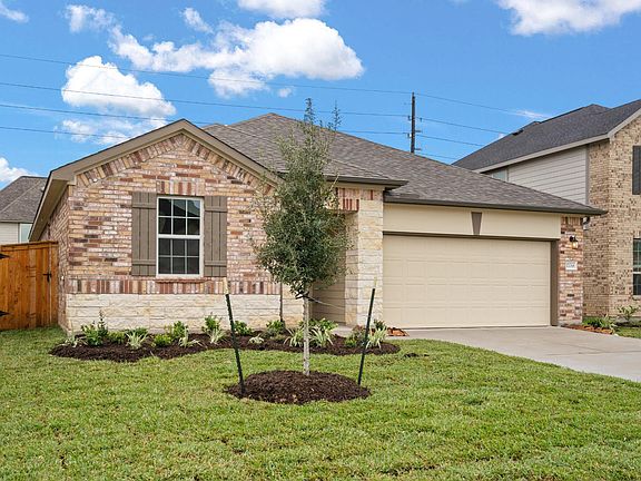 Welcome home to 17018 Daylily Dune Way located in the community of Dellrose and zoned to Waller ISD
