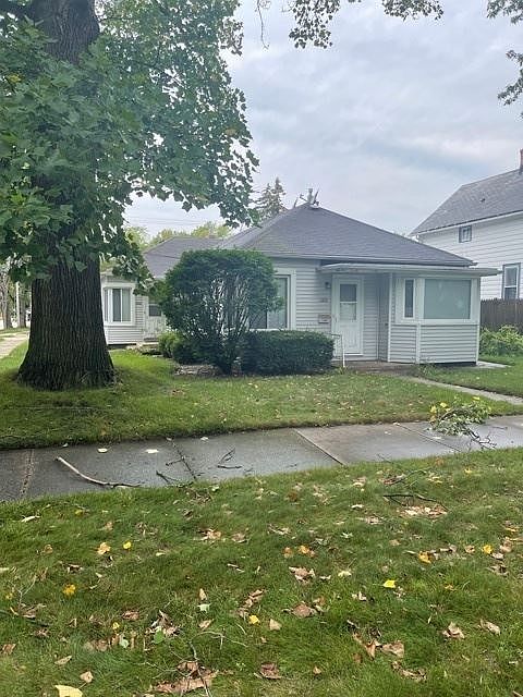 1st image of 1100 Hickory St
