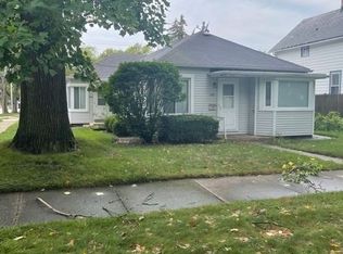 1100 Hickory St, Waukegan, IL 60085