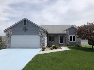 1730 Colonial Dr, Rochester, IN 46975