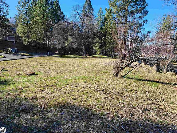 3rd image of 22726 Whispering Pines Dr
