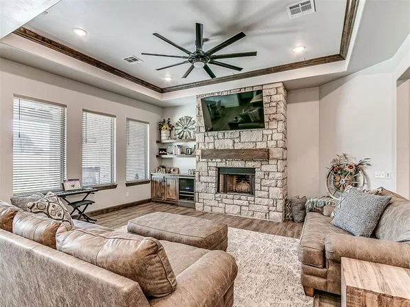 971 County Street 2983, Blanchard, OK 73010