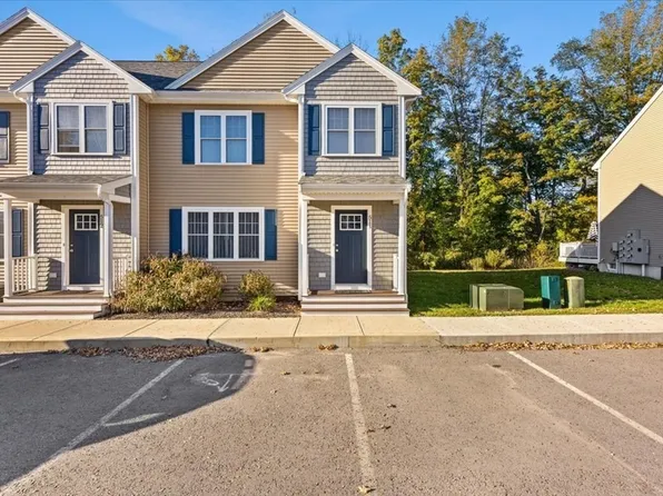 140 N Walker St #511, Taunton, MA 02780