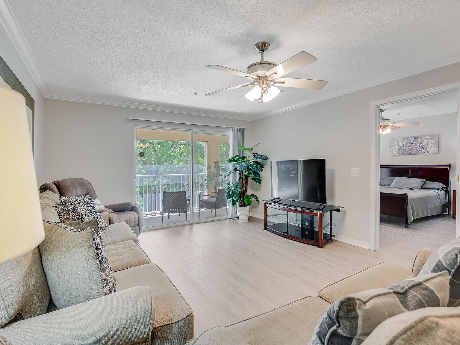 4274 Calinda Ln APT 225