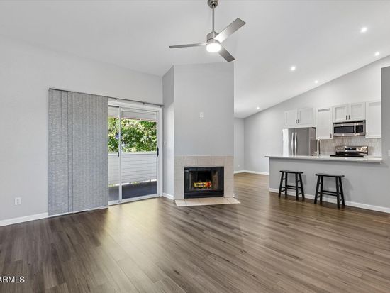 2910 W MARCONI Avenue #220, Phoenix, AZ 85053