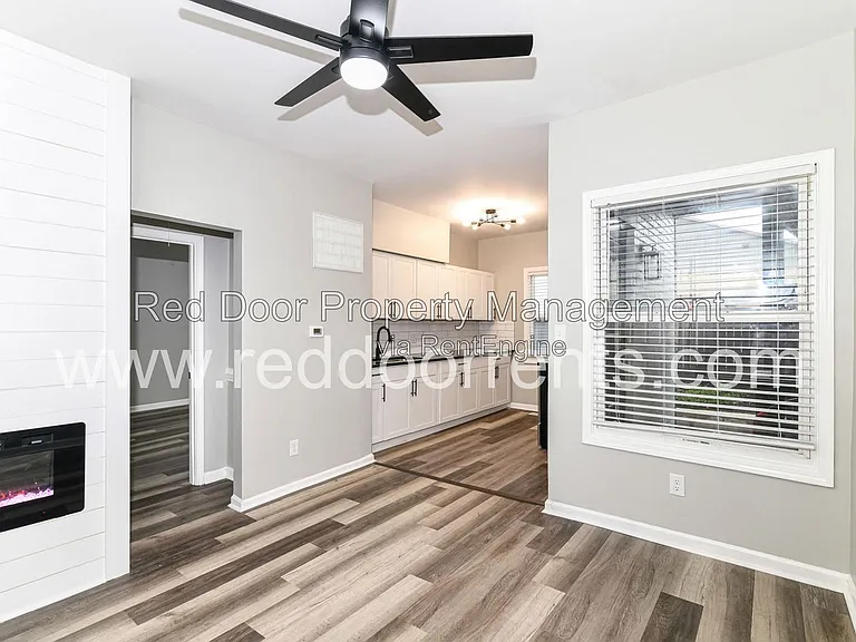 1329 E Market St #2 — Photo 6