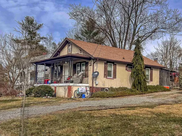 2004 W Main St, Radford, VA 24141