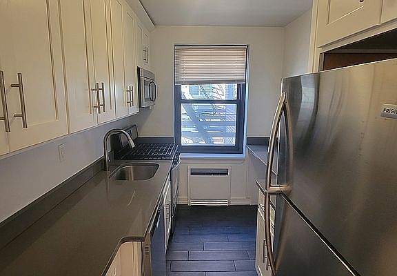 3rd image of 73-51 Bell Blvd #5G