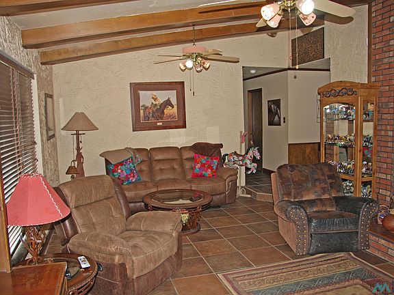 2nd image of 811 State Road 77 Rd