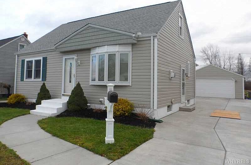 1st image of 81 Cambridge Ave